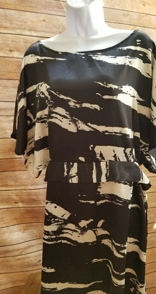 NEW! BCBG MaxAzria Satin Kimono Mini Dress - Picture 2 of 6